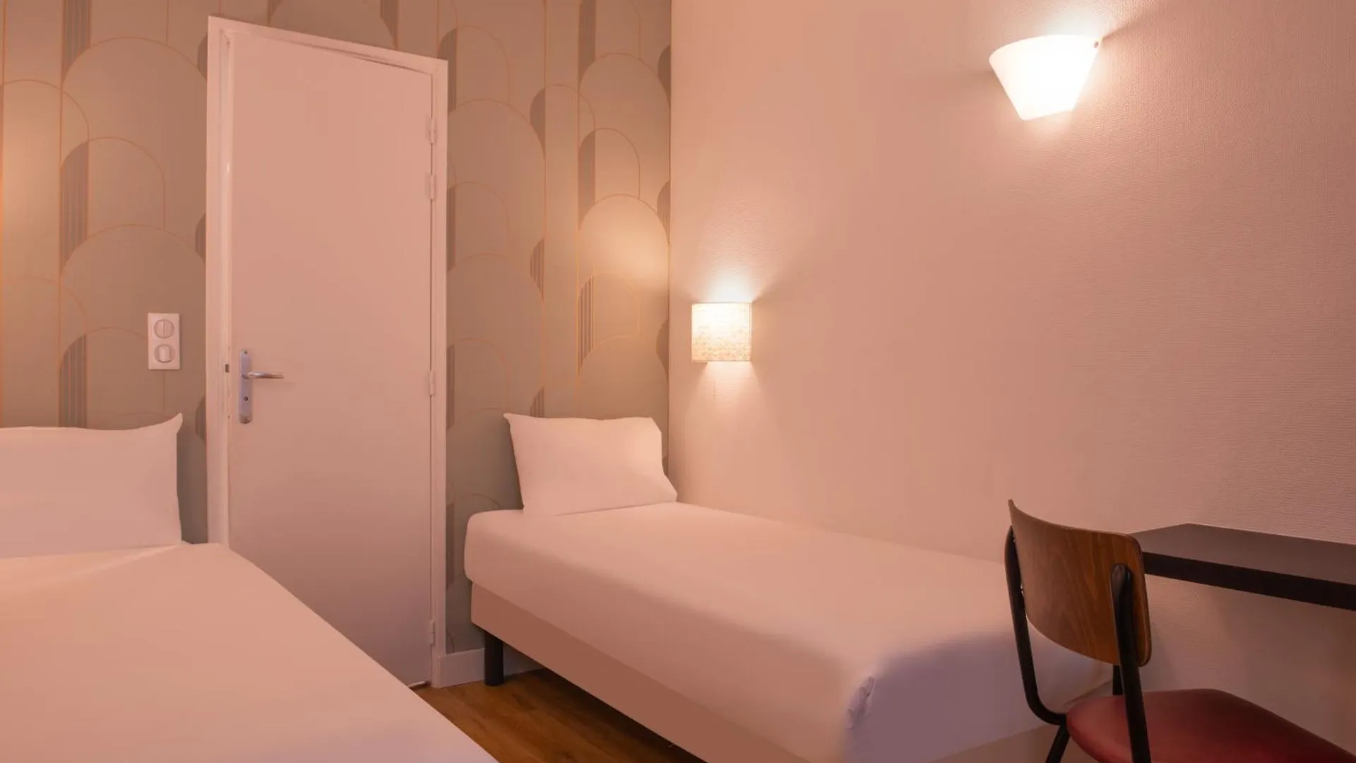 Hotel Au Pacific 2*